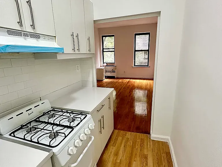 230 E 75th St #2B — Photo 12
