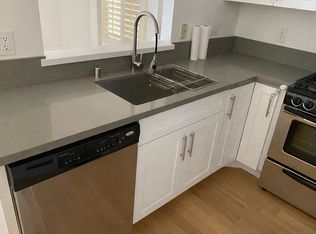 7135 Woodlake Ave, West Hills, CA 91307