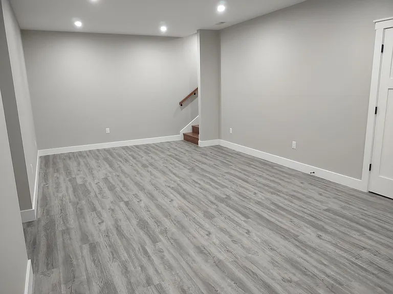 300 W Crawford Ave — Photo 55