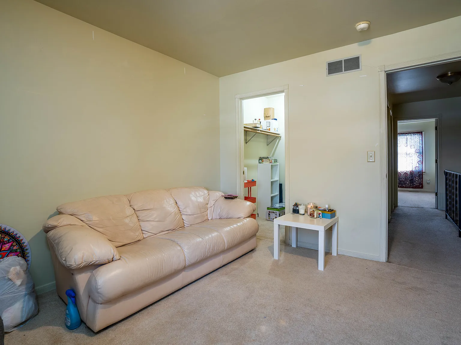 2 bed, 1.5 bath, 1000 sqft, $1,295 — Photo 3