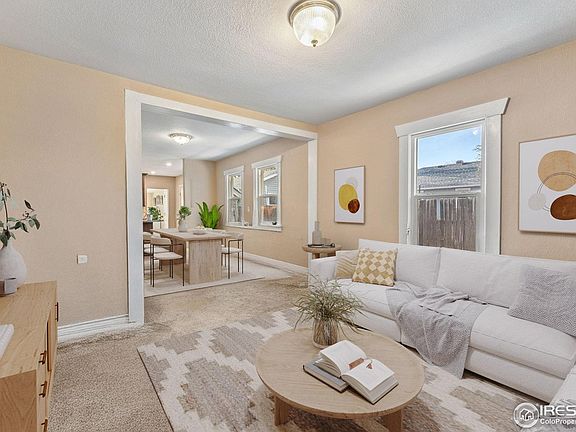 3rd image of 6058 S Hill St