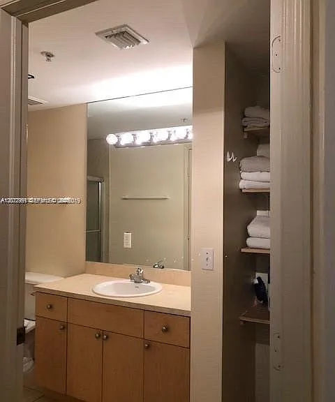 2630 SW 28th St #14 — Photo 10