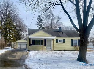 1101 Westfield Dr, Maumee, OH 43537