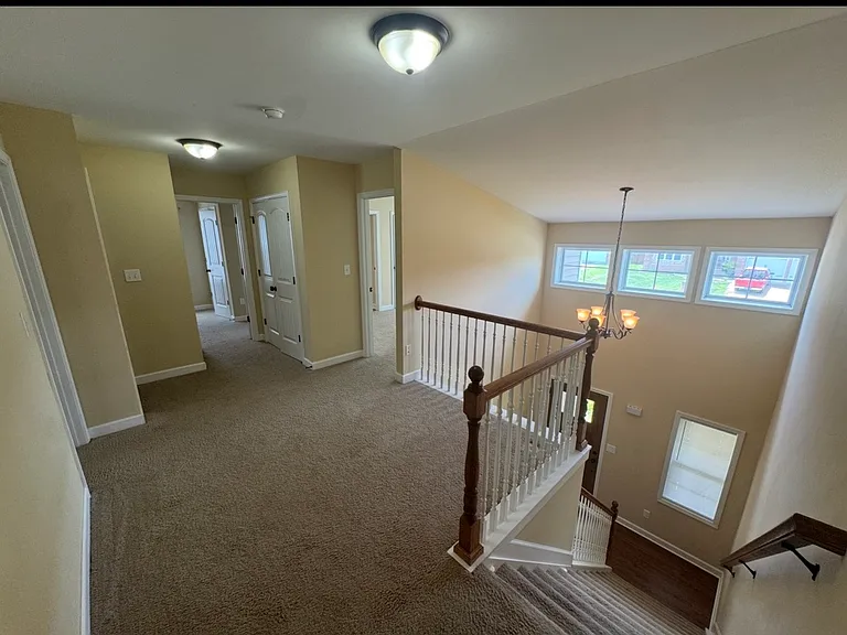 111 Castanet Ct — Photo 22
