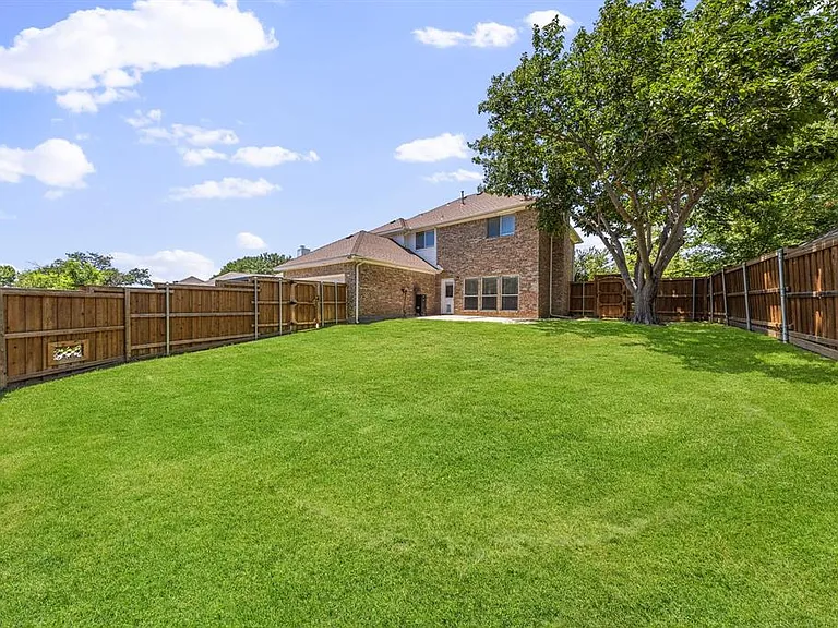4216 Mulberry Dr — Photo 32