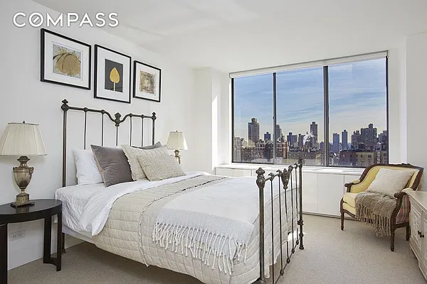Sold by Compass | media 5