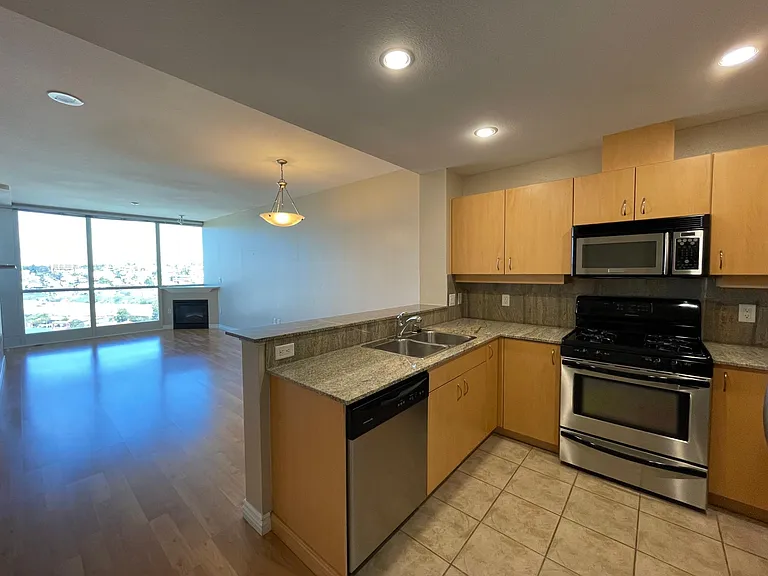 300 Beech St #1605 — Photo 8