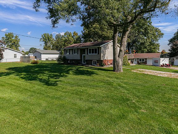 3rd image of 3611 Friendship Farm Rd