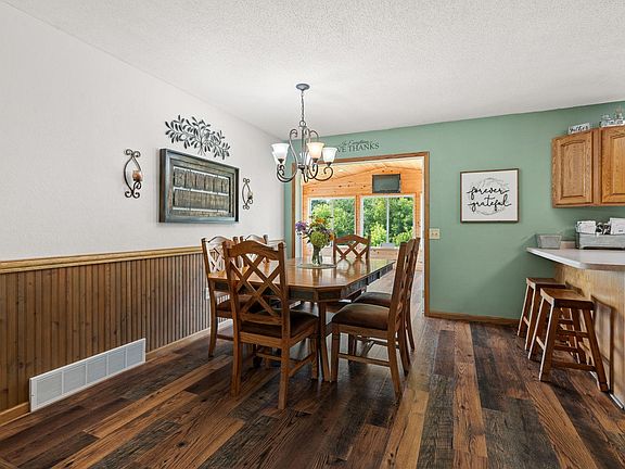5th image of 1064 10th St