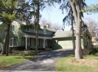 1427 Bilarda Ct, Geneva, IL 60134