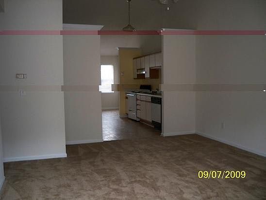 3rd image of 2709 B Bluff View Dr
