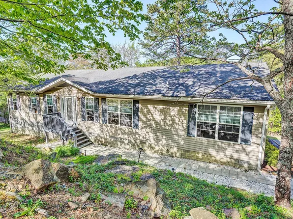 91 Hilltop Rd, Roanoke, VA 24014
