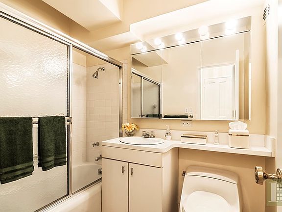 4th image of 12 Beekman Pl APT 12C