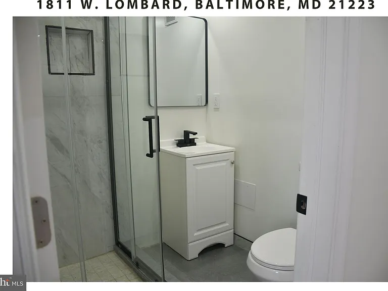 1811 W Lombard St — Photo 18
