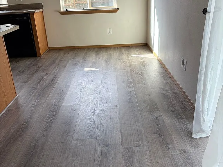 183 E Roosevelt St — Photo 11