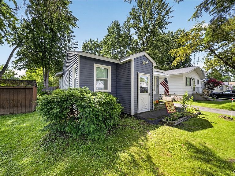 Listing photo 4