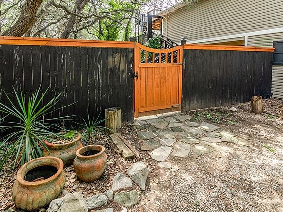 4th image of 577 Serene Woods Cir