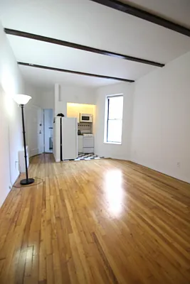 Rented by Keller Williams NYC | media 7