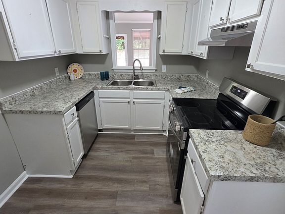4th image of 1311 Hickory Ridge Trl