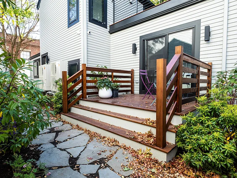 115 Spring St — Photo 40