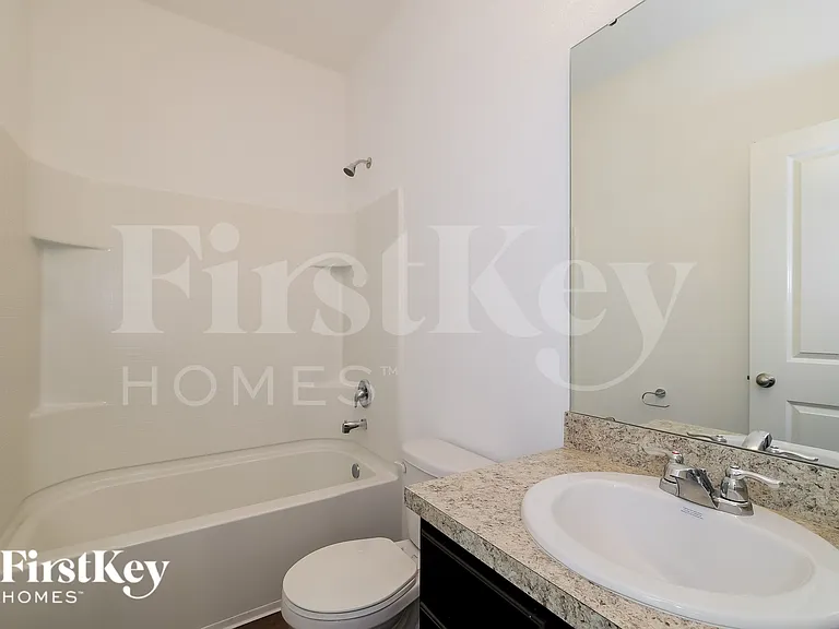 343 Eaglecrest Dr — Photo 9