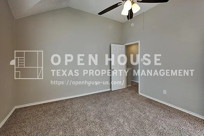 8836 Mystic Trl — Photo 11