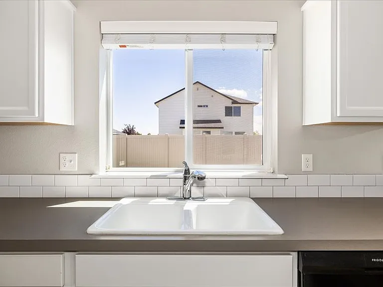 11849 W Skyhaven St — Photo 17
