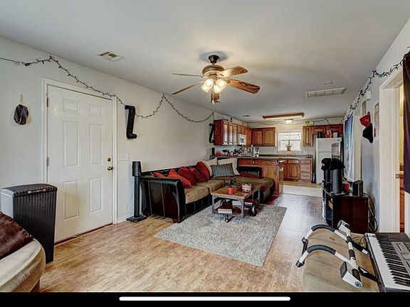 4th image of 515 S Ponca Ave #517