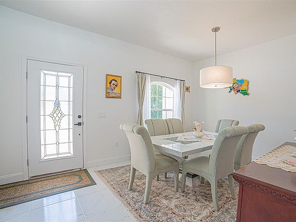 4th image of 7035 Brickell Ct