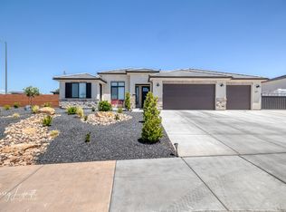 917 S Pioneer Heights Rd, Saint George, UT 84790