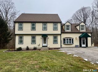22 Ebony Lane, Essex, CT 06442