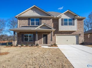 Manhattan Pennington Ave, Huntsville, AL 35811