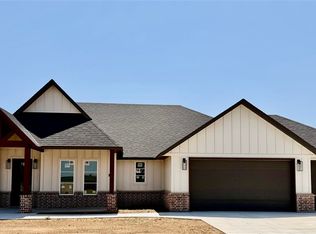 5577 NE Minnow Ln, Elgin, OK 73538