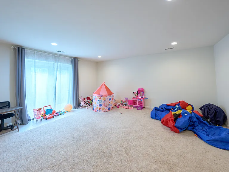 24887 Coventry Grove Ct — Photo 60