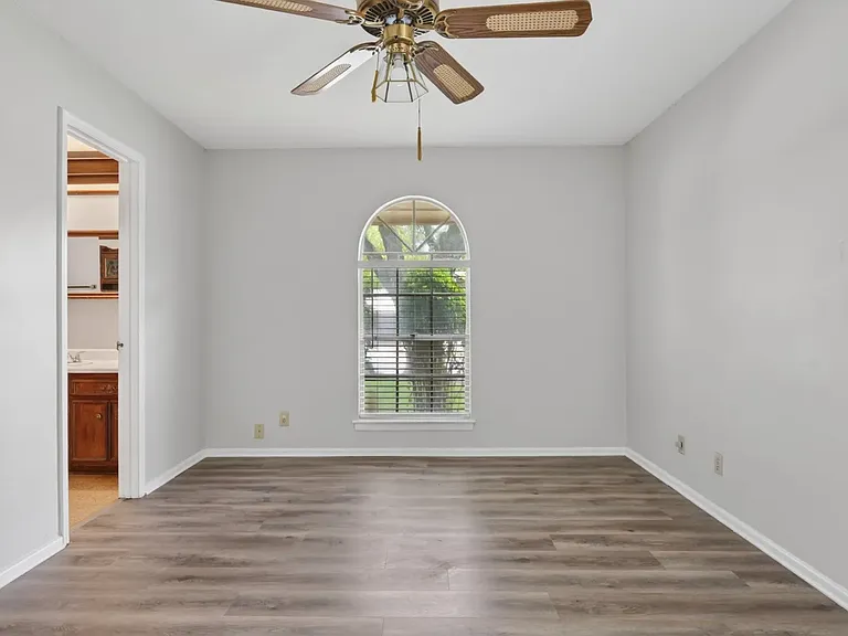 14301 Brook Holw — Photo 15