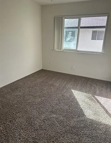 1925 Donner Ave #4 — Photo 11