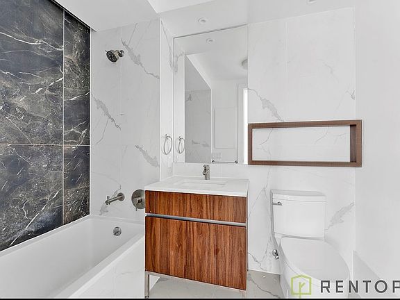 5th image of 224 E 135th St #1905