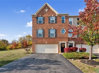 1030 Grey Fox Cir, Bridgeville, PA 15017