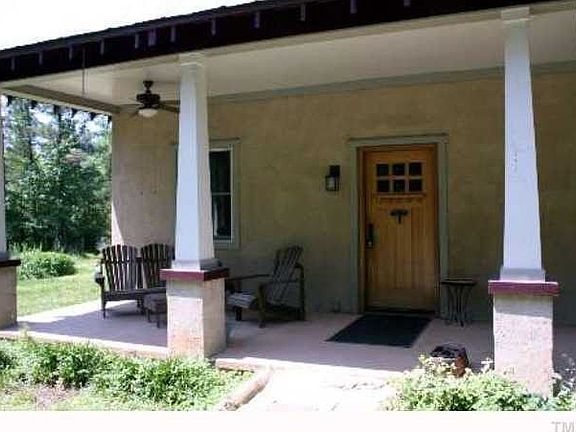 front porch w/ ceiling fans