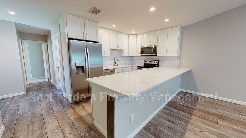 1st image of 133 Las Palmas Ln