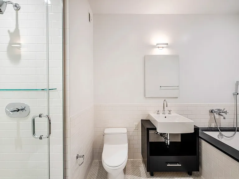 110 Livingston St #16D — Photo 7
