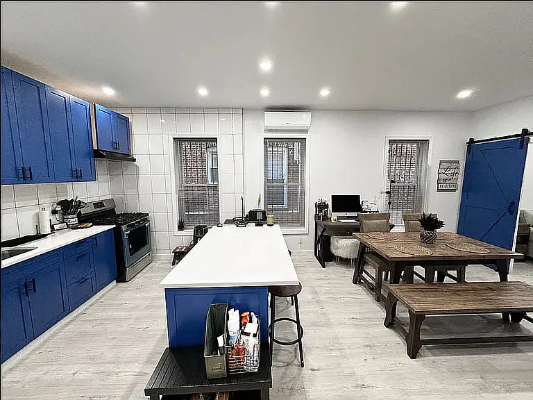 For Rent At 1742 Summerfield St — Photo 2