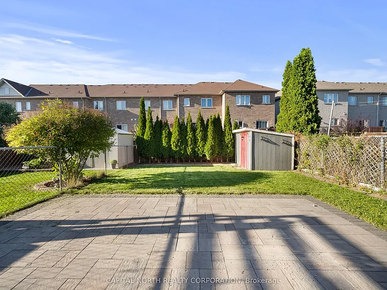 86 Breeze Dr — Photo 38