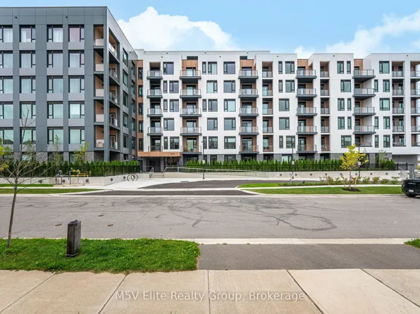 1440 Clarriage Ct #213, Milton, ON L9E 1L6