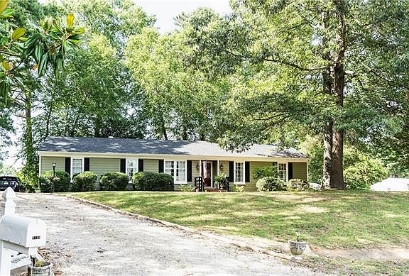 3rd image of 9136 Ventnor Circle