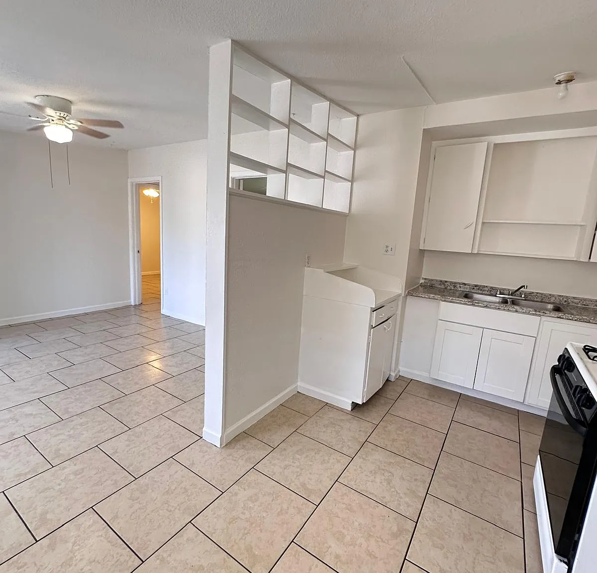 2 bed, 950 sqft, $1,200 — Photo 1