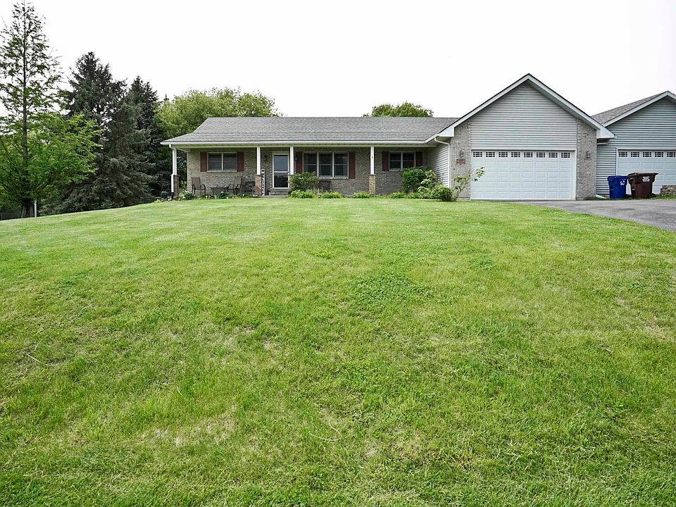 5235 W Forest Trl, Rockford, IL 61109 Zillow