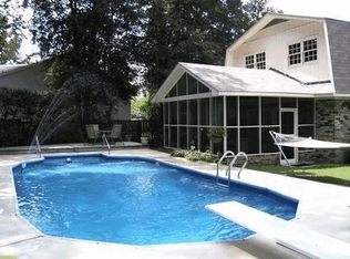 1049 Dominion Dr, Hanahan, SC 29410