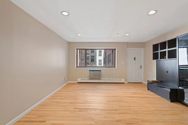 Rented by Nest Seekers International | media 14