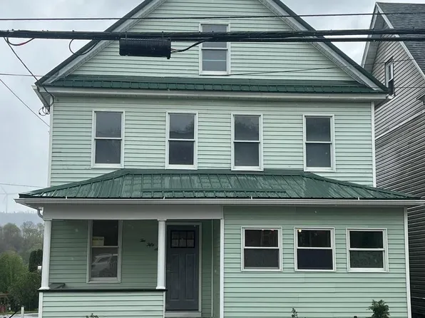 256 W Main St, Ringtown, PA 17967
